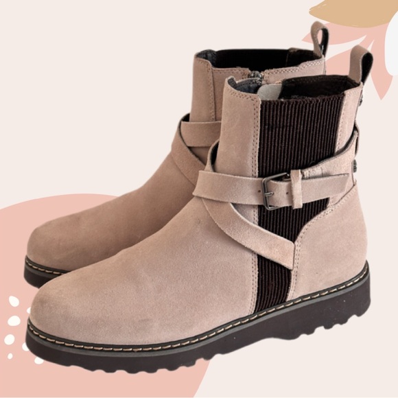 Donald Pliner Captain Suede Boots - Picture 2 of 9